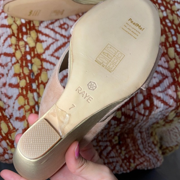 RAYE (revolve) heels baby pink - Picture 2 of 2